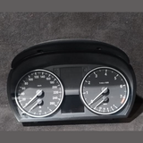 BMW 3 E90 E91  SPEEDOMETER / INSTRUMENT CLUSTER - 9242344