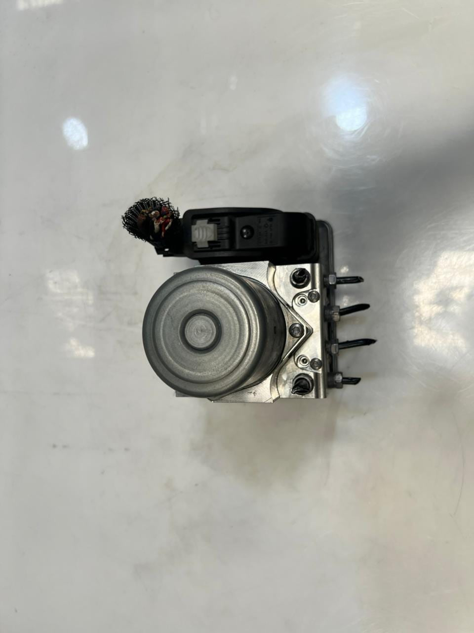 2007-2009 BMW 328i G30 G11 G12 Abs Pump anti-lock brake Module 6886959 OEM