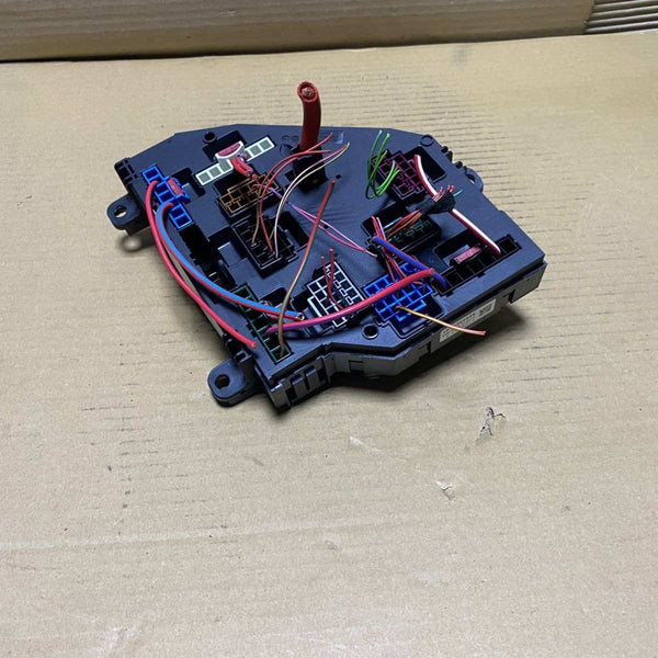 2013 BMW 750i Rear Power Distribution Fuse Box 9264924 F02