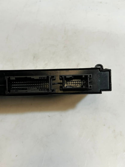 BMW F10 F11 F13 F06 F01 M5 Junction Box Electronic Control Unit V-2 unit 9284282