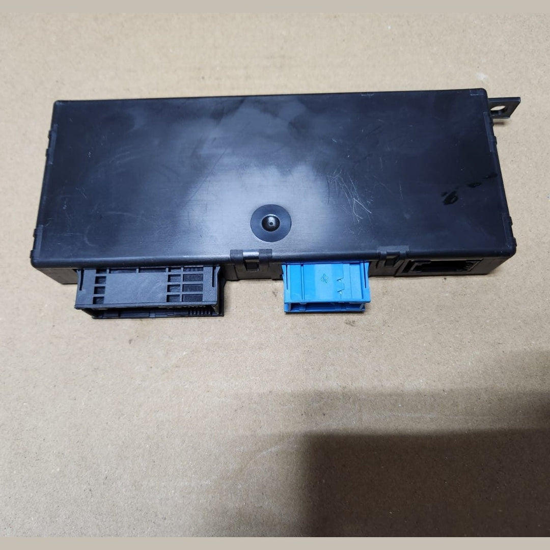 2009-2015 BMW 750i Central Gateway Control Module 9266407