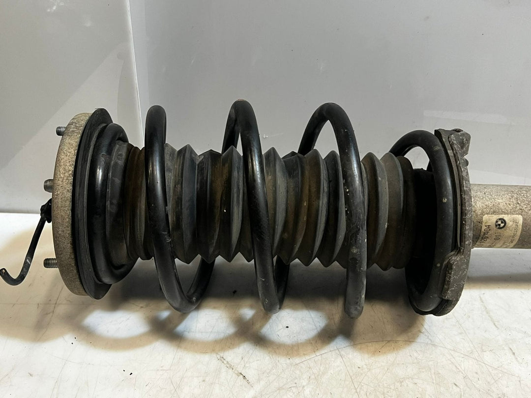 BMW 7 Series E65 E66 Front Axle Right O/S Spring Strut Shock Absorber 6758882