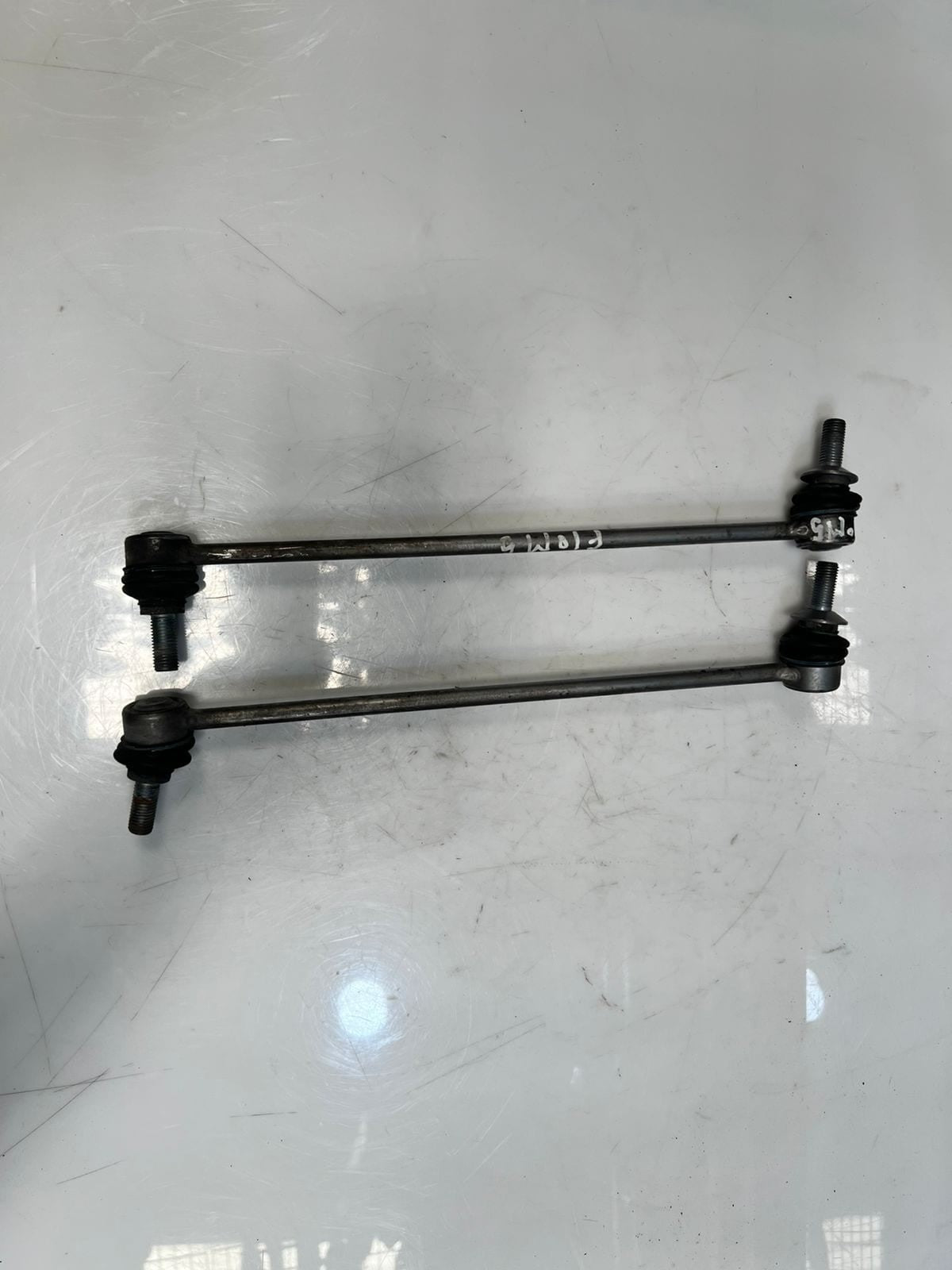 BMW M5 5 Series F10 F11 F06 F12 F13 Front SWING Stabilizer Sway Bar Link 7842579