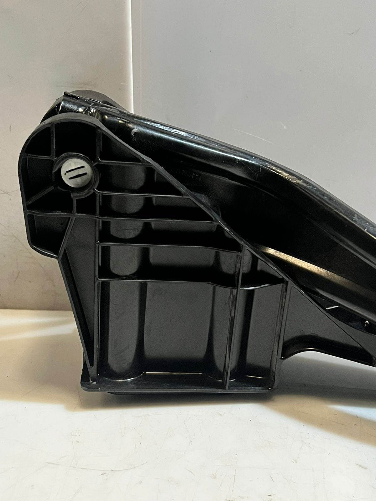2022 BMW iX I20 xDrive 40 Brake STOP Pedal BRACKET 6893659 OEM