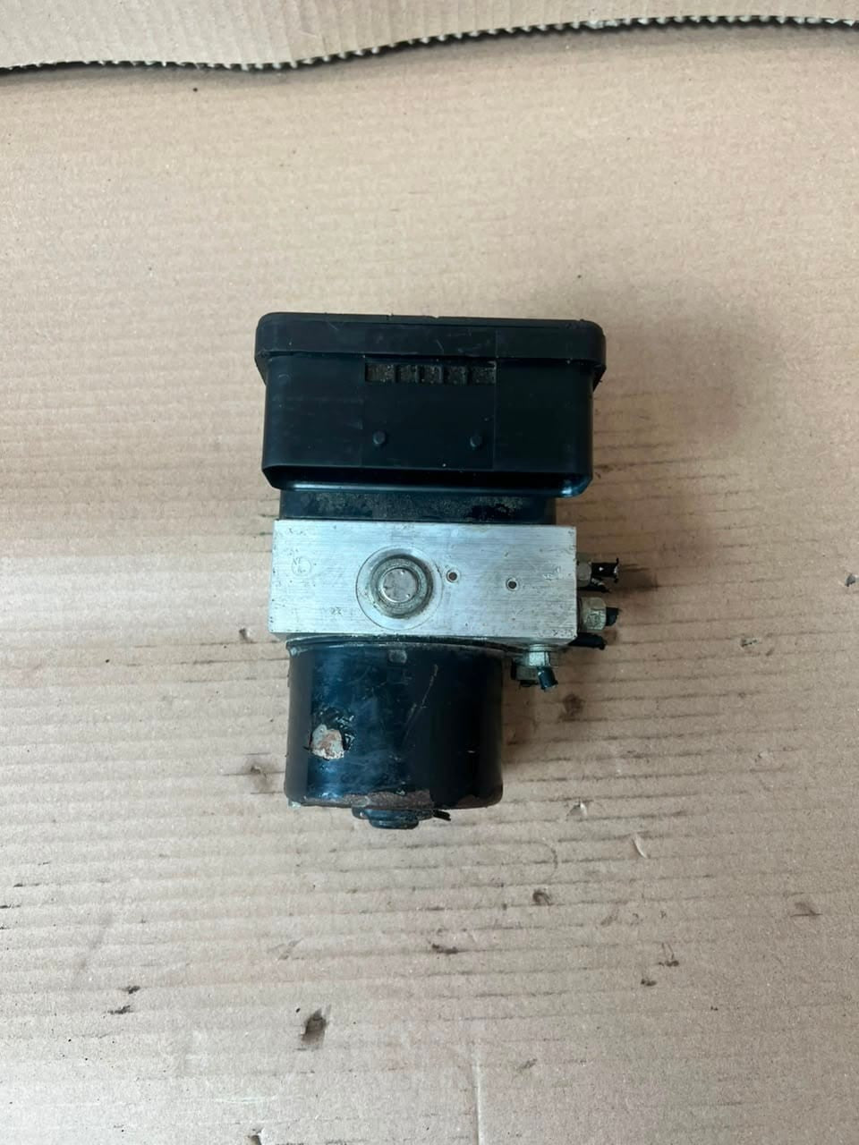 2005-2007 BMW E87 E92 E90 E91 330i ABS Pump Module Assembly 6778164 OEM