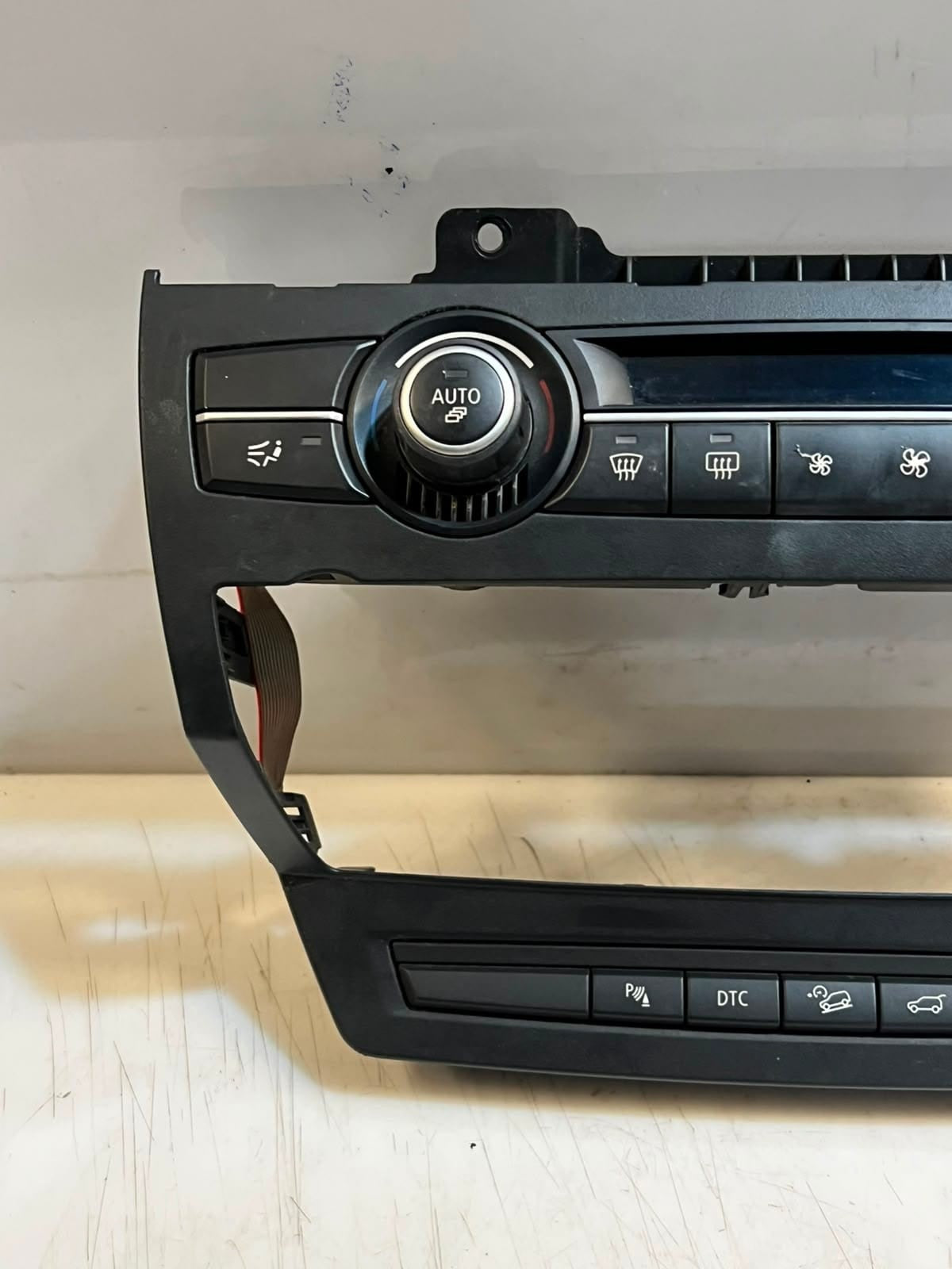 2007-2013 BMW X5 E70 and X6 E71 Air Conditioning Climate Control Unit 9193965 
