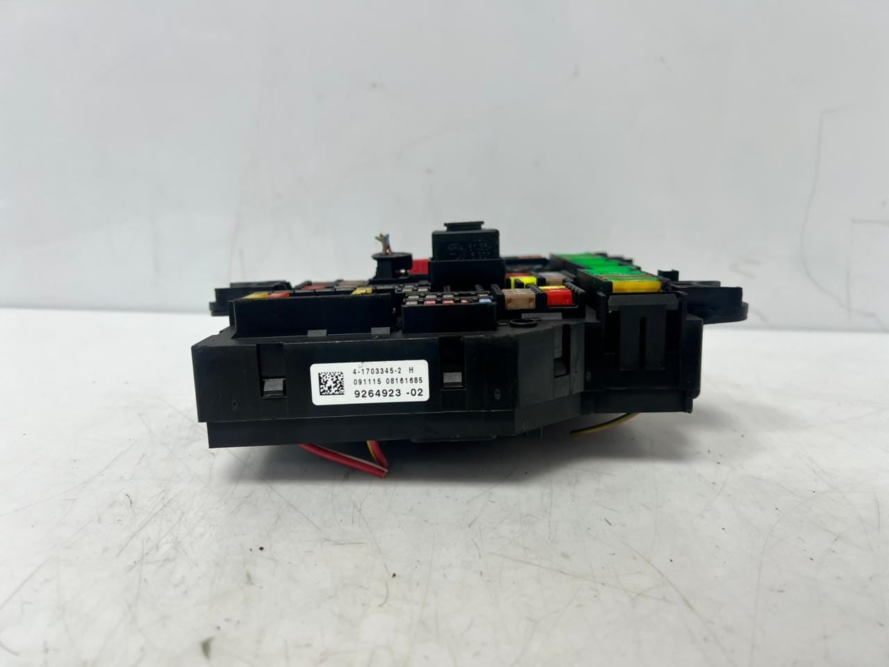 2010-16 BMW F10 F11 F18 F13 F01 F02 F03 528i Rear Junction Fuse Box 9264923 OEM