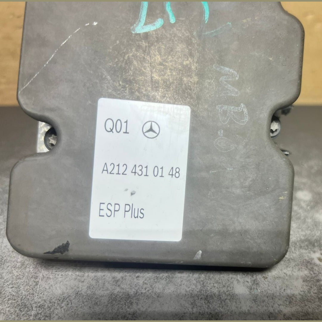 13-16 Mercedes W212 E-Class ABS Anti Lock Brake Pump Module A212 4310148 OEM