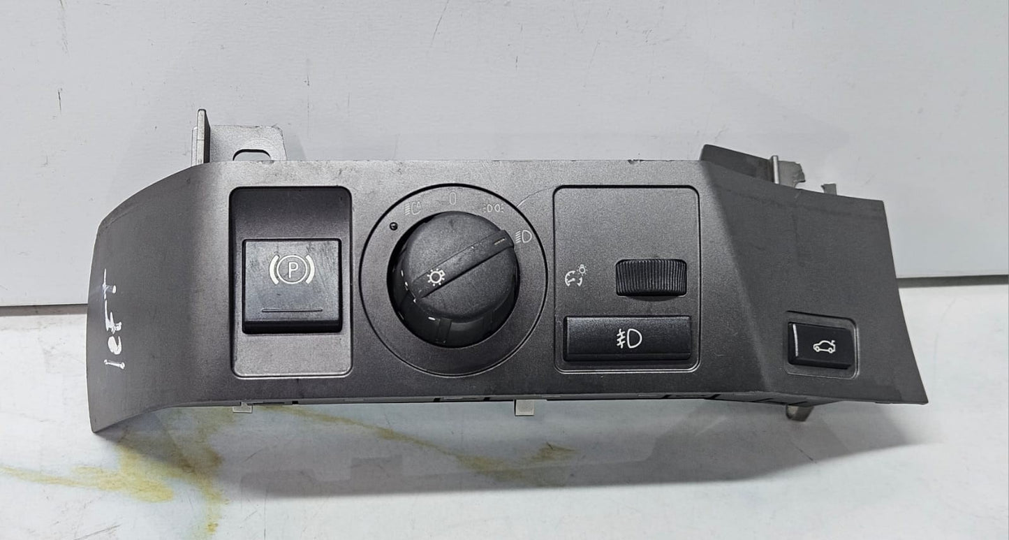 2002-2005 BMW E65 745Li Headlight Control Switch 6918848 OEM