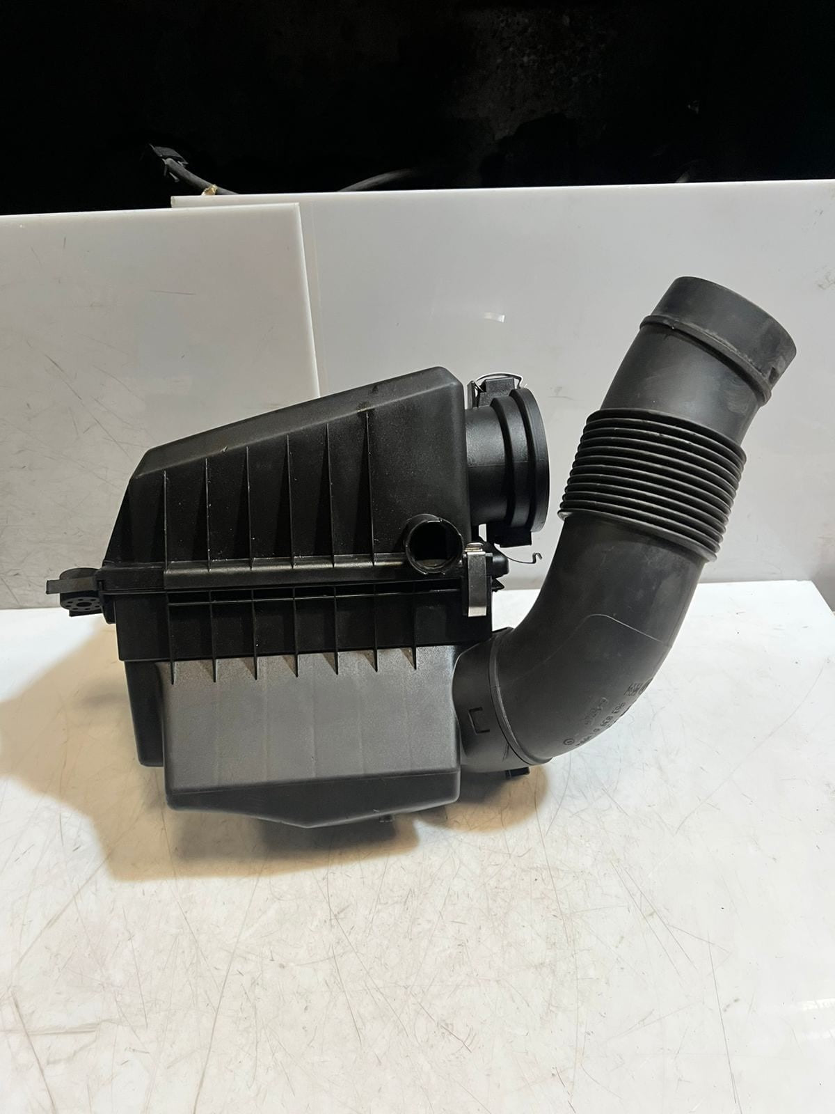 2000-2006 BMW X5 E53 4.4i PETROL 235KW Air Cleaner Filter Box 1437112 OEM