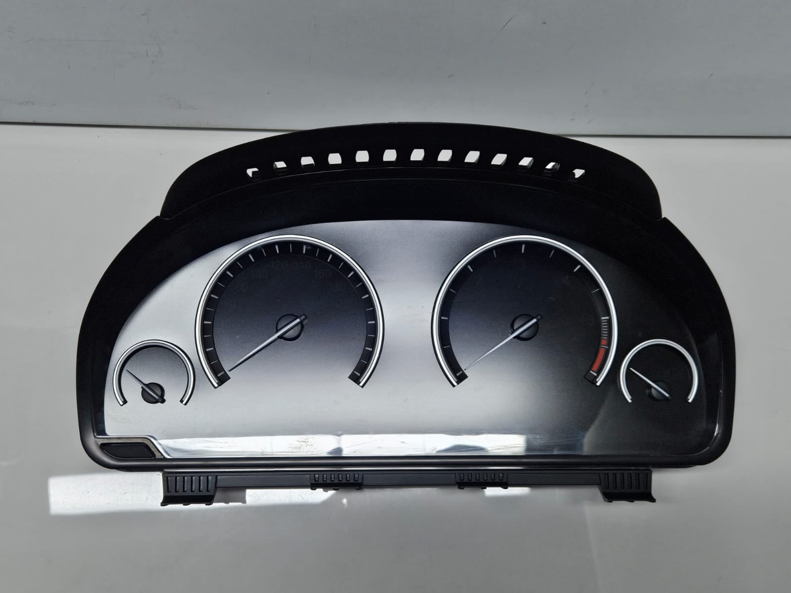 8795224-2018 BMW X4 F26 N57 RHD Instrument Cluster Speedometer OEM