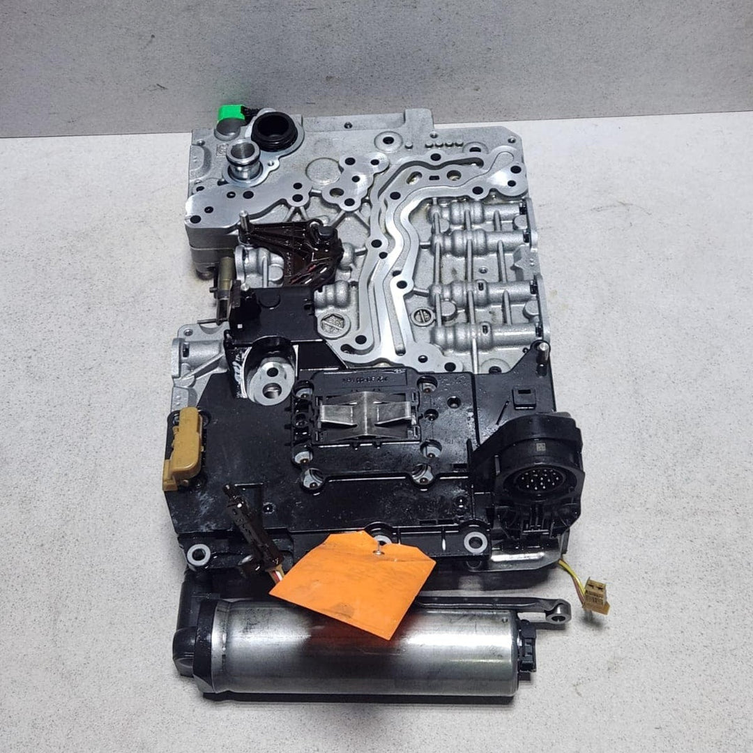 2012-2016 BMW 320i 520i Transmission Valve Body Mechatronics 8hp45 0260550087 