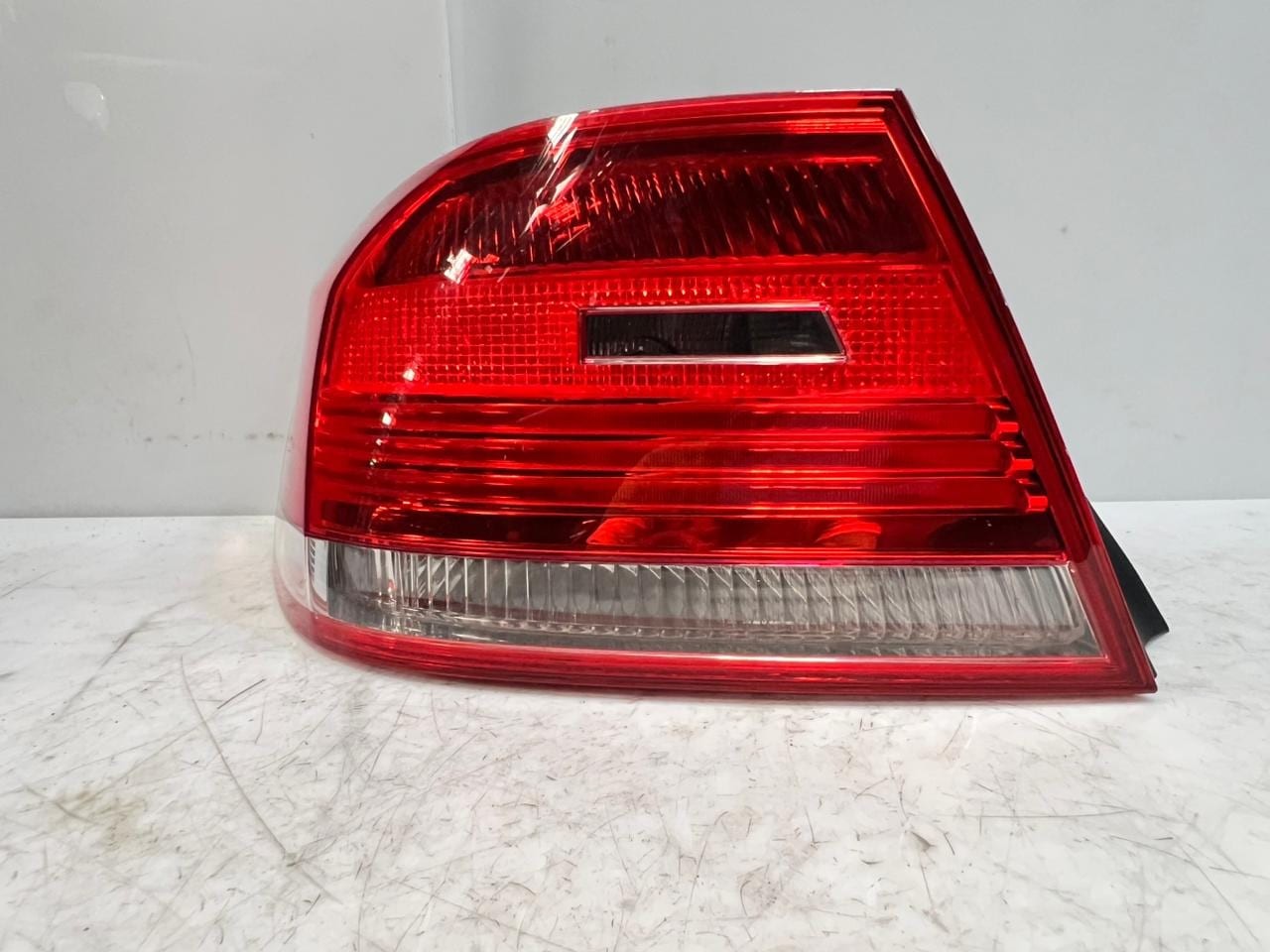 2008 BMW 328i 3 Series E92 E93 Rear LEFT Tail Light 7174403 USED OEM