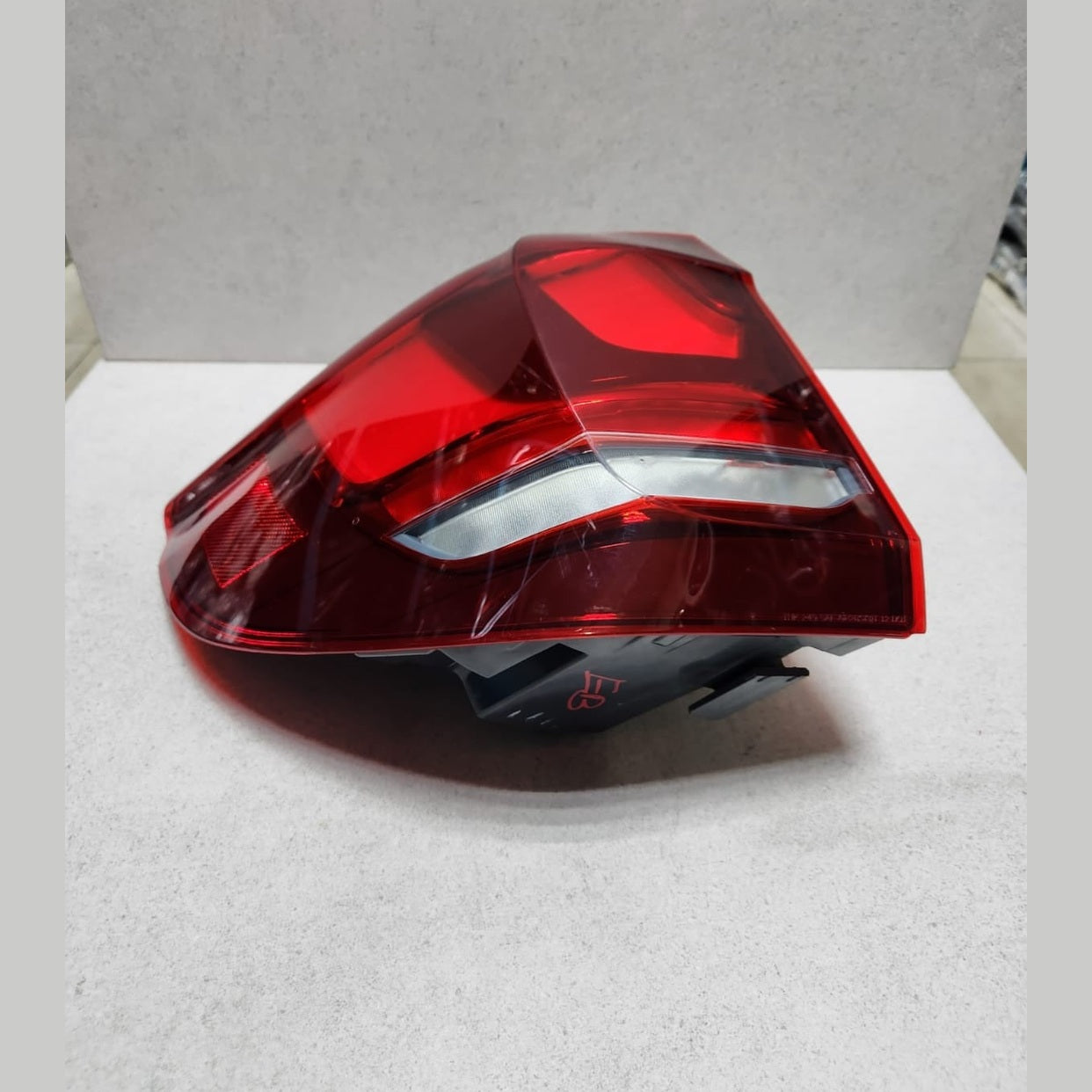 2014-2018 BMW X5 Rear Left Outer Tail Light 7290103 X5 F15