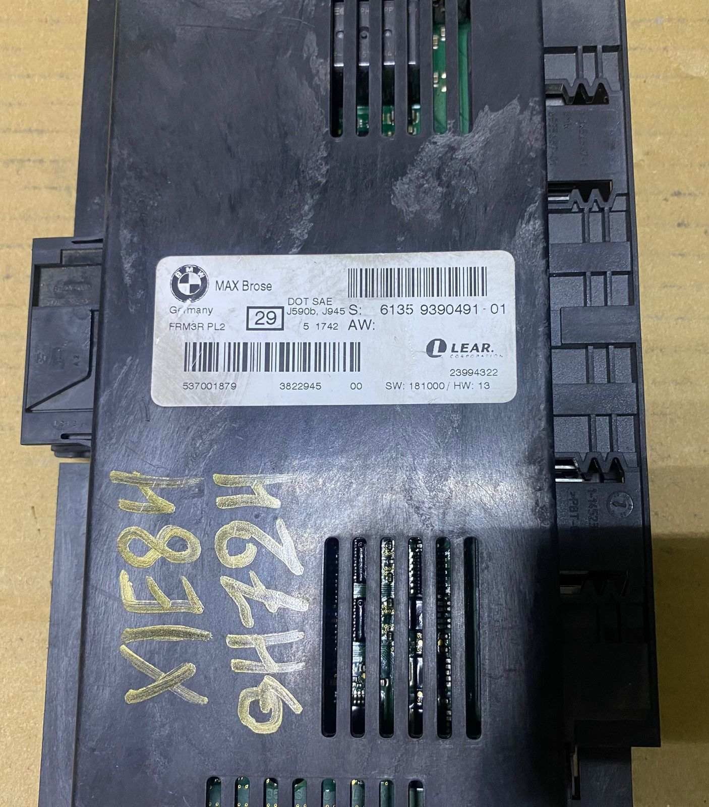 2015 BMW X1 Footwell Module 9390491 E90 E91 E92 E93 3 Series and E84 X1