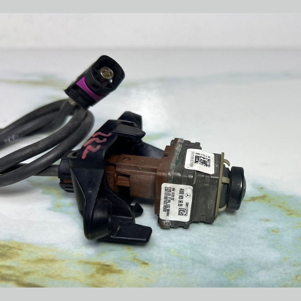 14-21 Mercedes W222 W213 W205 Rear View Backup Back Up Camera A000 9055605 OEM