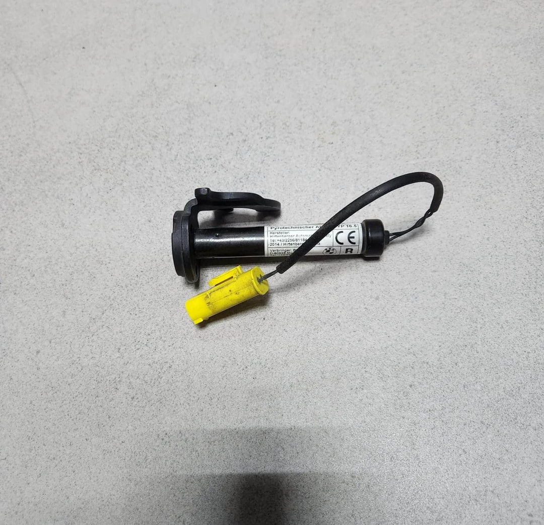 BMW  5 Series F10 F11 Bonnet Actuator Right Pedestrian Protection 7263056 OEM