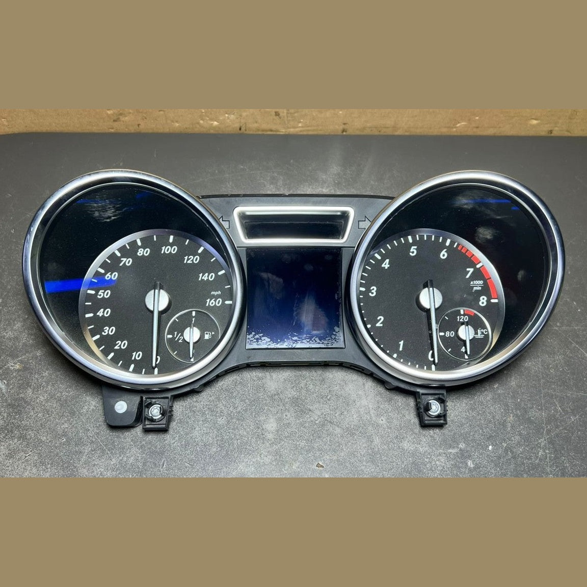 2013-2016 Mercedes-Benz W166 GL Instrument Cluster Speedometer A166 9003106 OEM