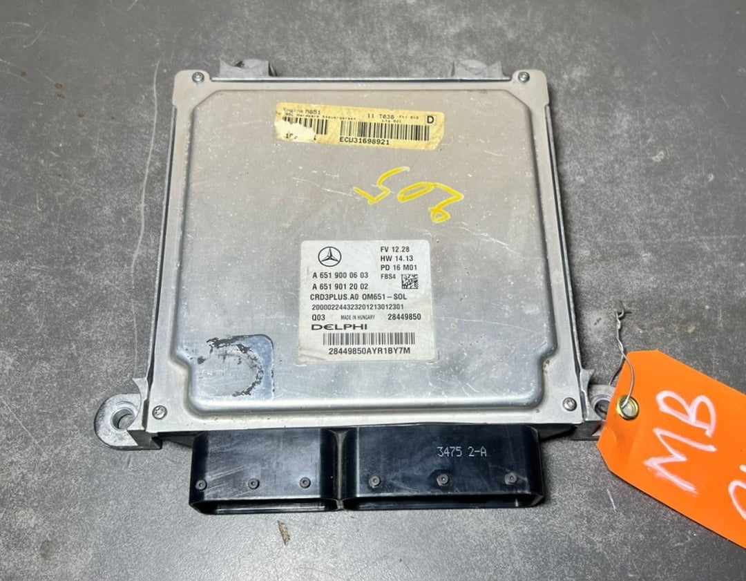 14-18 Mercedes W205 C-Class Engine Control Module Unit ECM ECU A651 9000603 OEM
