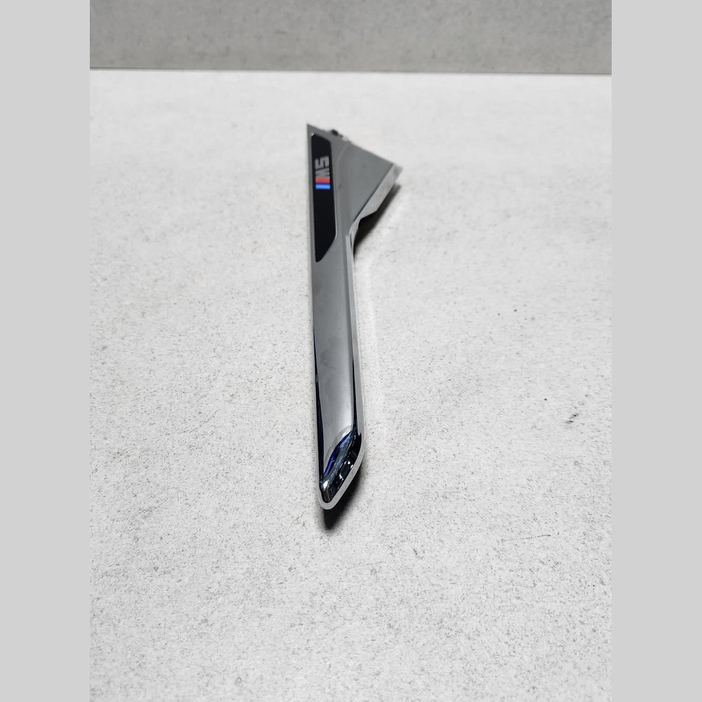 2016-2023 BMW M5 Front Fender Air Duct Trim 8063206 M5 F90