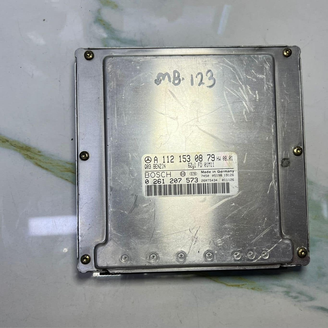 1997-2005 Mercedes-Benz E320 Engine Control Unit A1121530879 C320 and E320