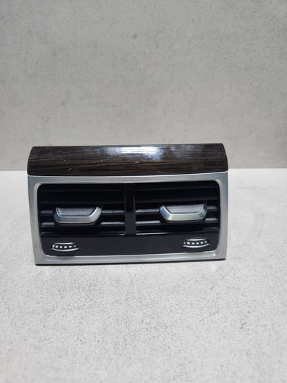 2017 BMW 740i Rear Air Vent Grille 9301745 7 Series G11 G12