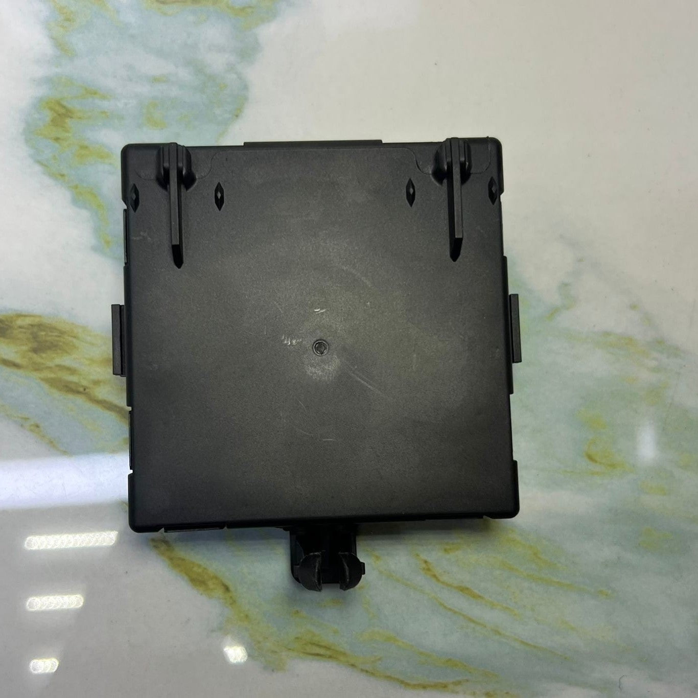 Mercedes-Benz W166 GL ML GLS Door Control Module A 1669005811
