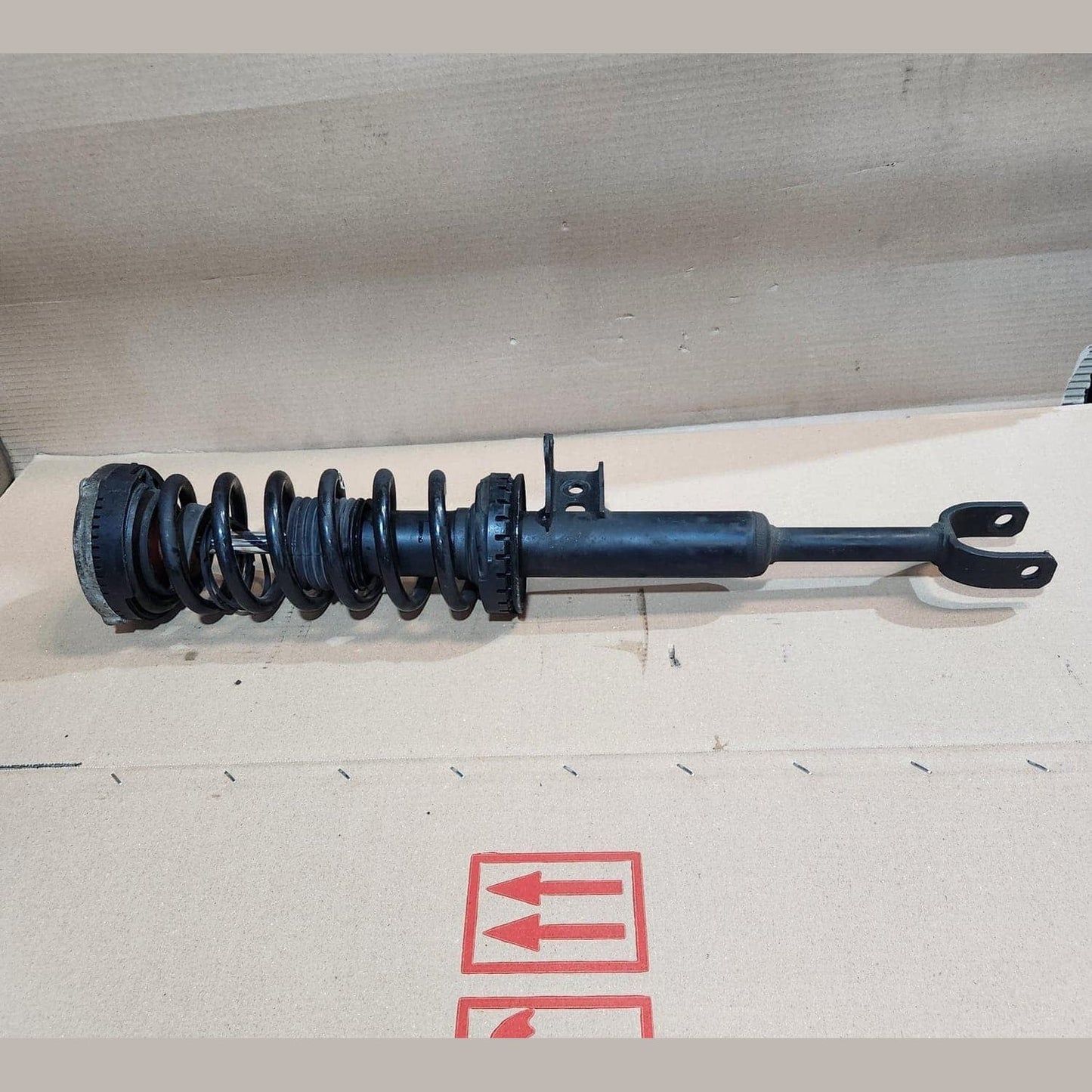 BMW Front Shock Absorber 6795446 5 Series F07 Gran Turismo models GT535I GT520I