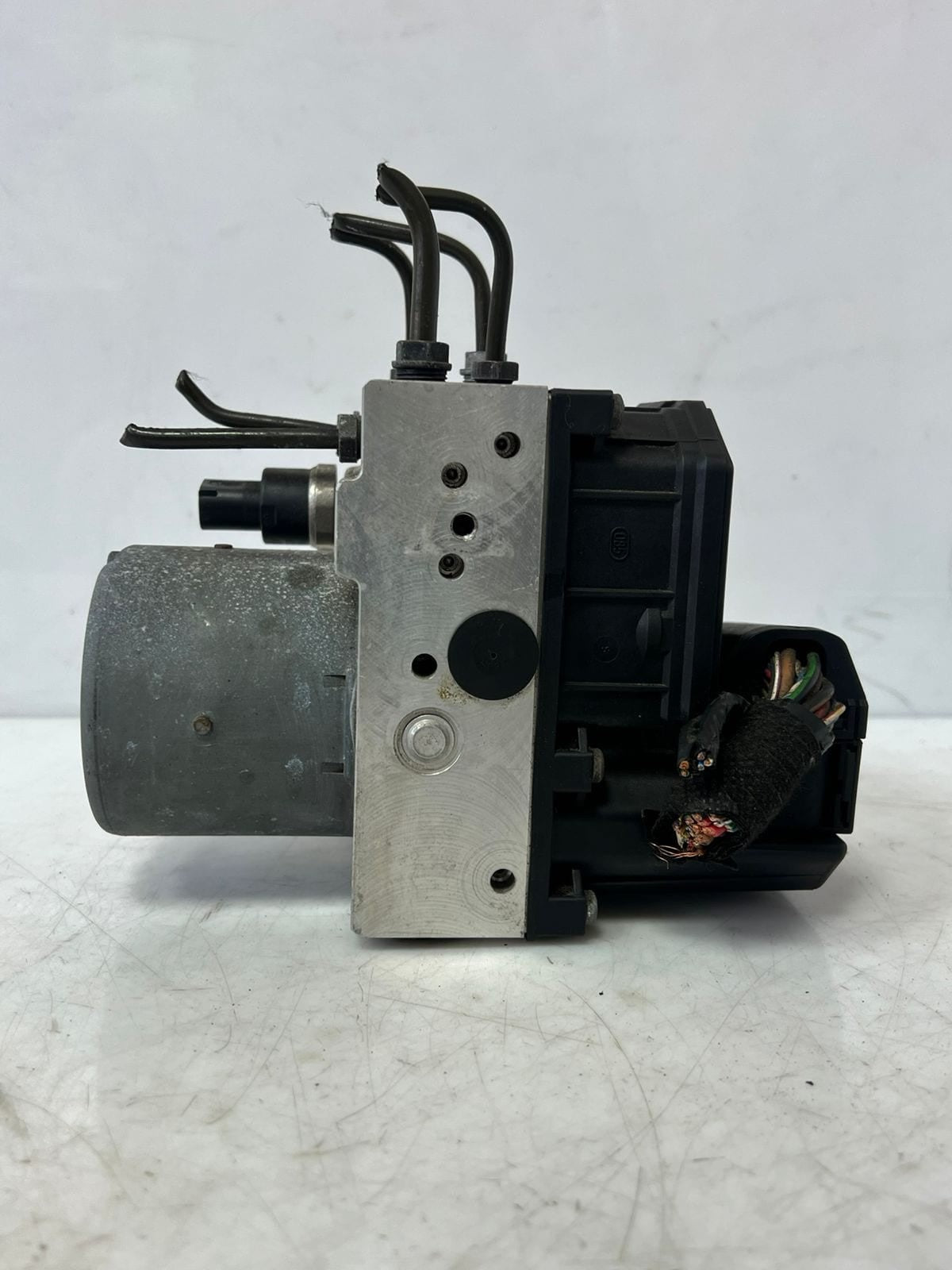 2001-2003 BMW 530i 540I E39 5 Series Abs Pump 6769537 OEM