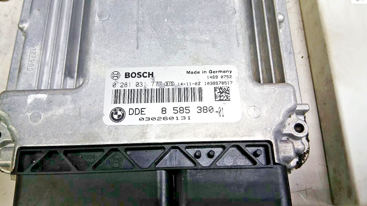 BMW 5 SERIES F10 F11 530d N57 ENGINE CONTROL UNIT ECU KIT SET 8585380