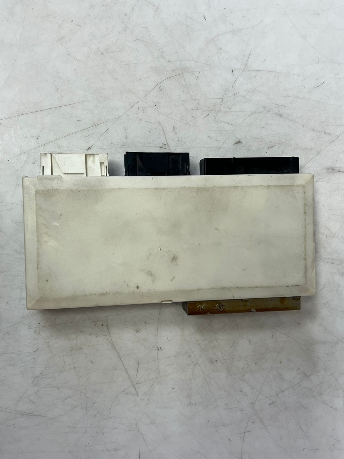 BMW E39 5 Series 530I GMIII LOW 12V Body Control Module 6913519 OEM