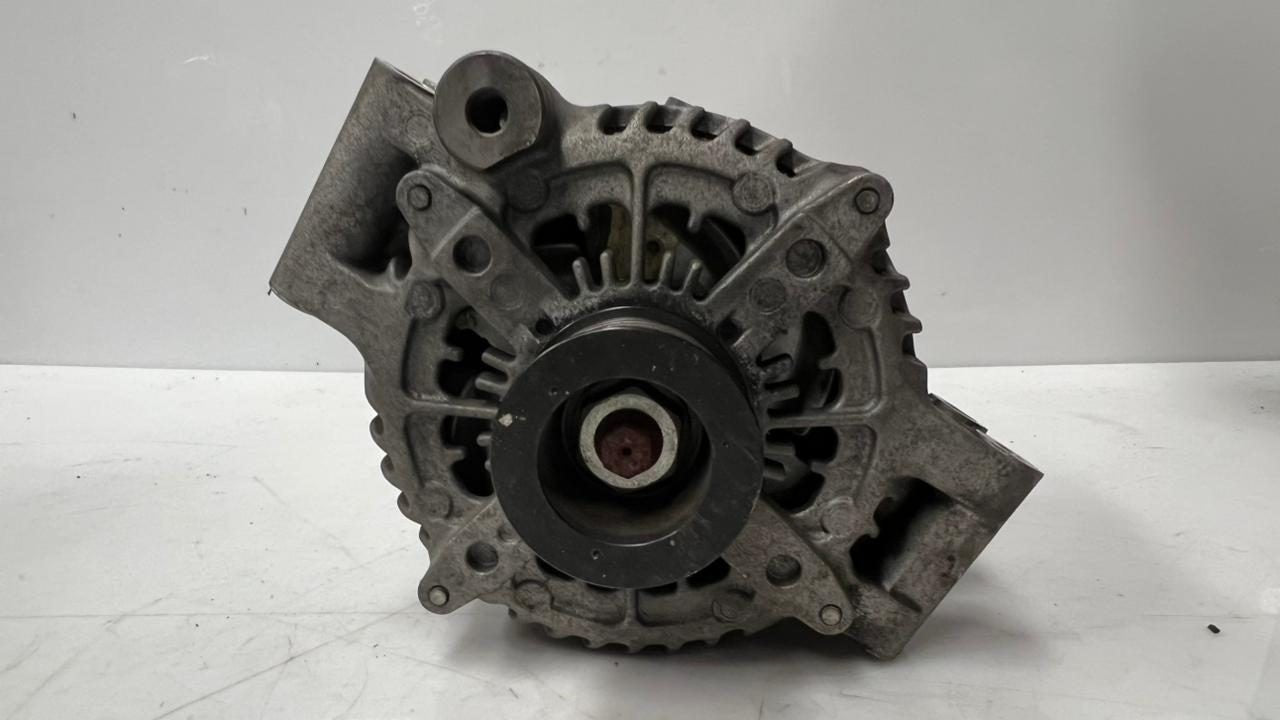 2010-2016 BMW M5 Alternator 7606628 M5 M6 F10 F06 and X6M F86 4.4 TWIN TURBO