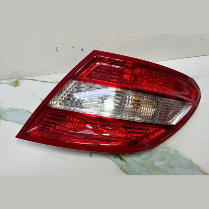 Mercedes W204 C-Class Rear Right Side Tail Light Brake Stop Lamp A204 8200264