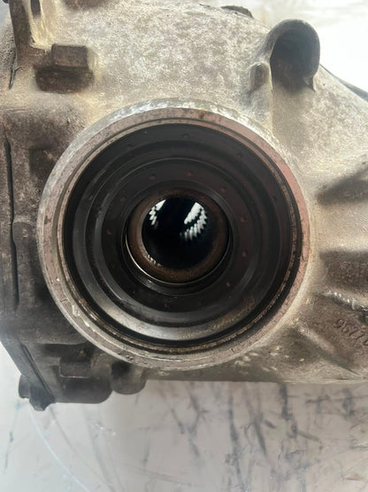 2010-2012 BMW 750Li Rear Differential 7577097 RATIO 3.46 4.4 V8