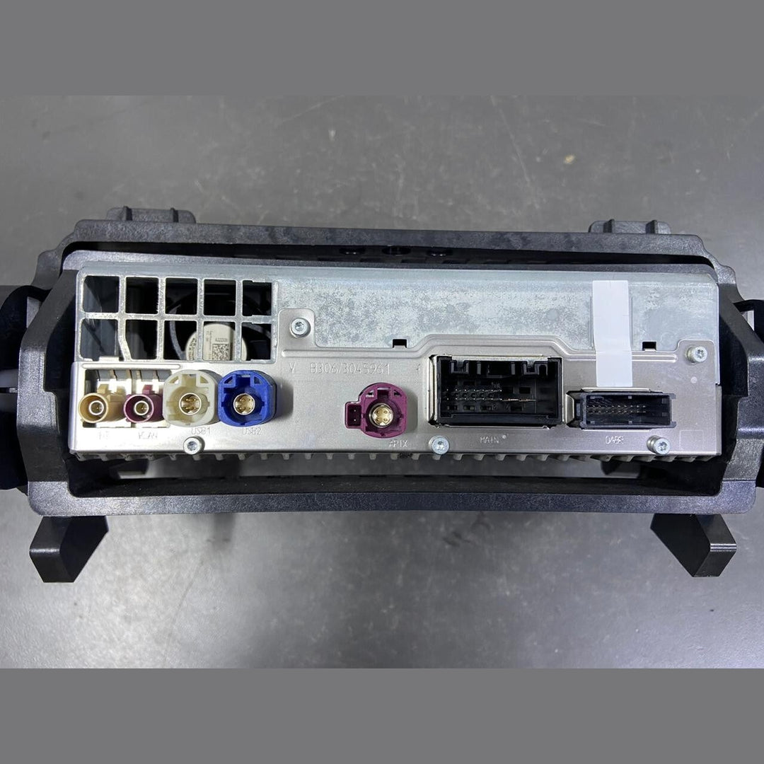 OEM BMW 430XI G80 AUDIO RADIO HEAD UNIT RECEIVER CONTROL MODULE UNIT 5A69496