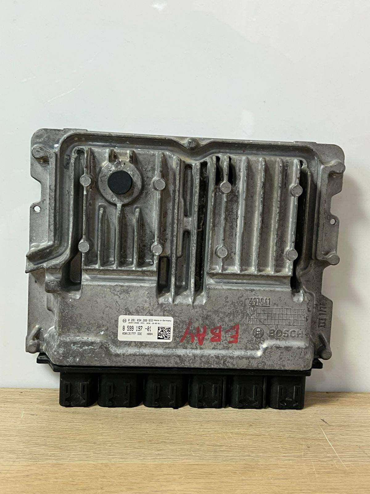 2018 BMW X3 Engine Control Unit 8599197 X3 G01 X4 G02 2.0D 2018.