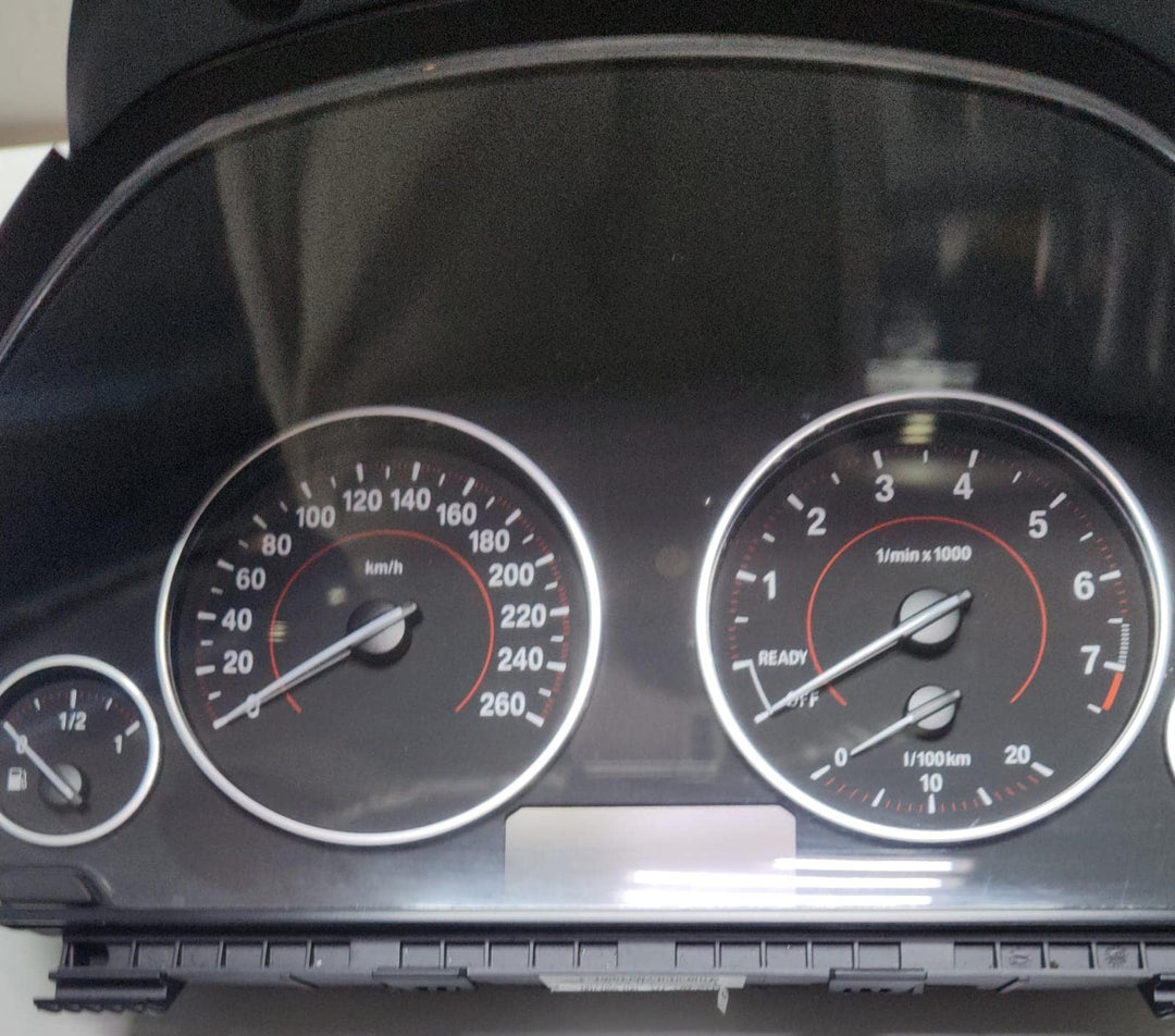2012-2015 BMW 5 Series Instrument Cluster 9325608 5 Series 520d F10 F11 OEM