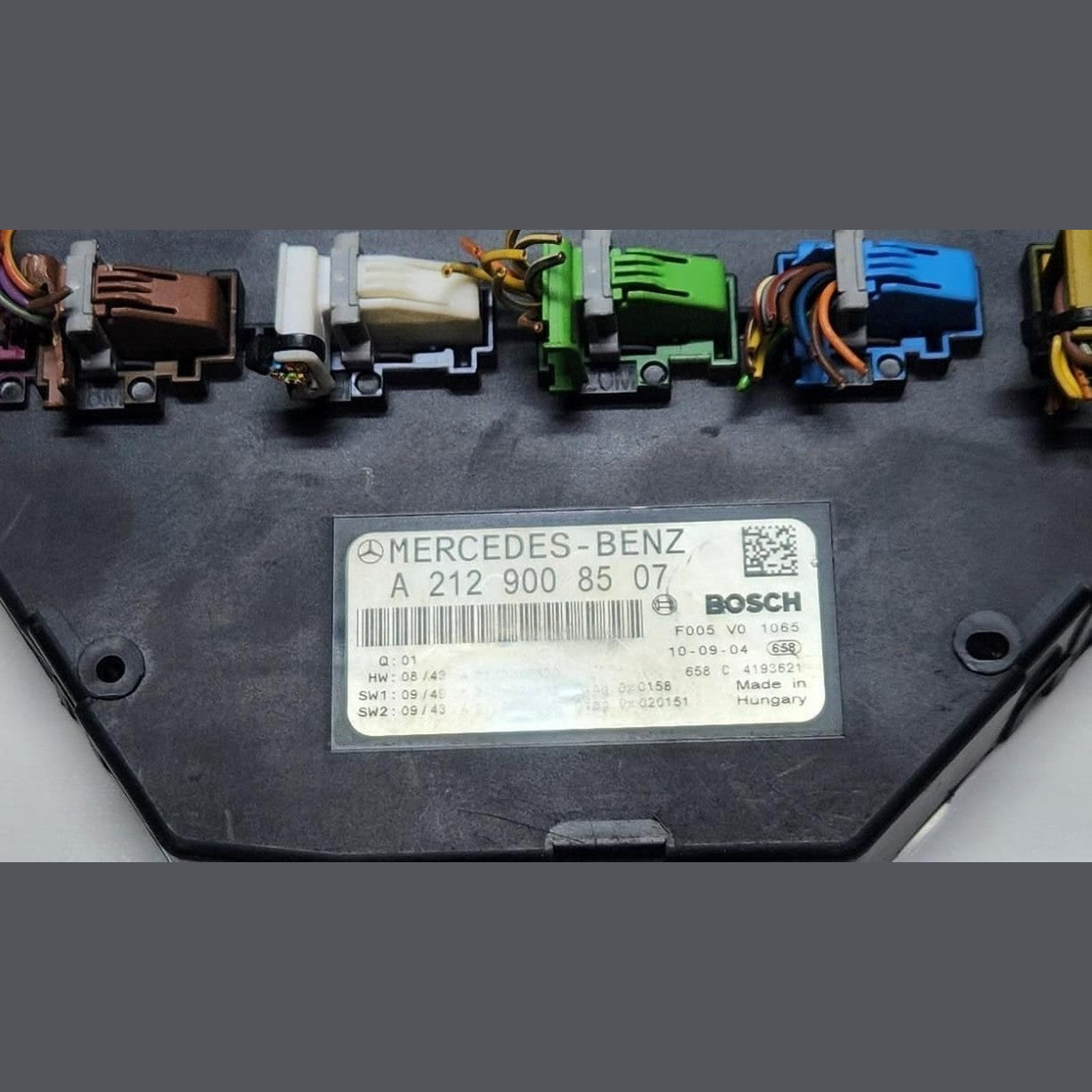 2009-2013 Mercedes-Benz E350 SAM Control Unit Fuse Box A2129008507 W212 OEM