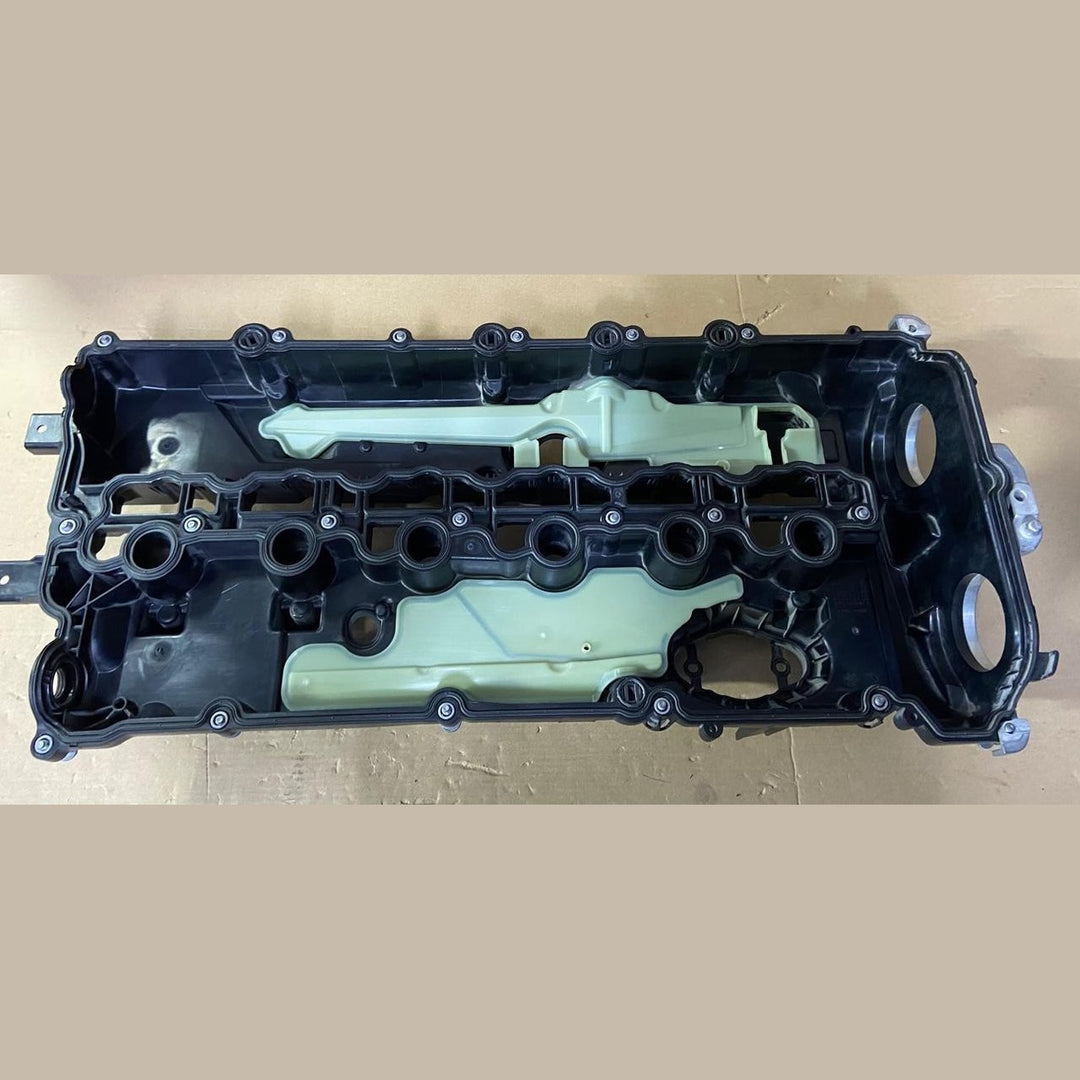 OEM BMW Cylinder Head Cover For B58B30P 2023 TO 2025 7952876 Geniune