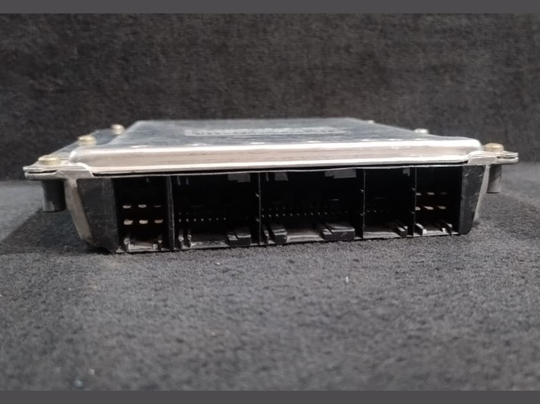 MERCEDES ECU ENGINE CONTROL UNIT A1121532679 BOSCH 0261207781 ME2.8 FITS C320 CL