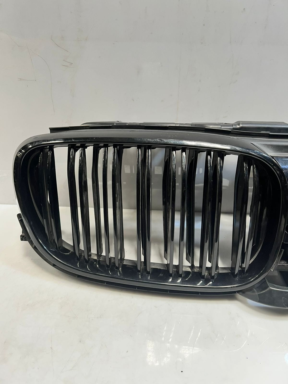 2019-2022 BMW 330i 3 5 7 Series G20 G30 G11 G12 Air Shutter Grille 187156 OEM
