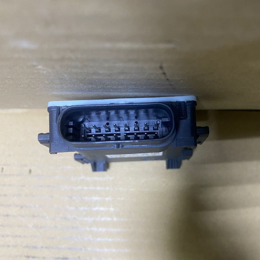 2019-20 BMW F40 G20 G30 G31 G11 G14 G05 G06 Radar Sensor, Close Range 7915643