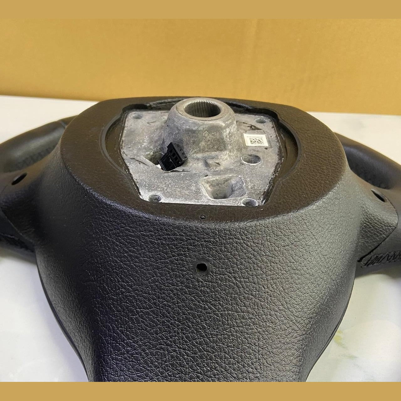 OEM BMW 5 F11 F10 Steering Wheel Leather 9229481