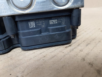 2011-2016 BMW F10 F11 5 Series 528i ABS Pump DSC Hydraulic Control Unit 6868329
