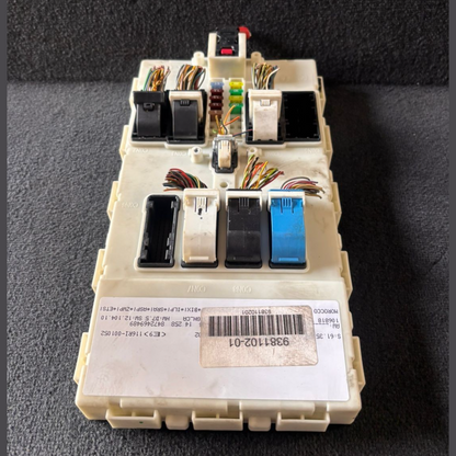 BMW 1 F20 PRE LCI 118i  N13B16A  ENGINE CONTROL UNIT ECU KEY LOCK SET - 8610484