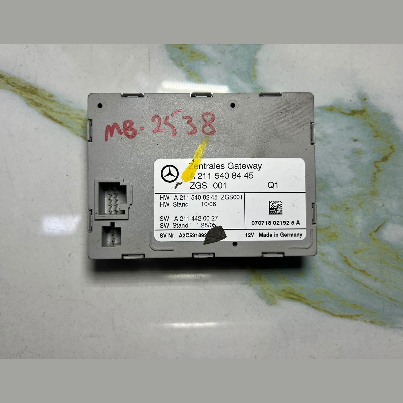 2007-2008 Mercedes E320 Central Gateway Control Module A2115408445 W211 E-Class