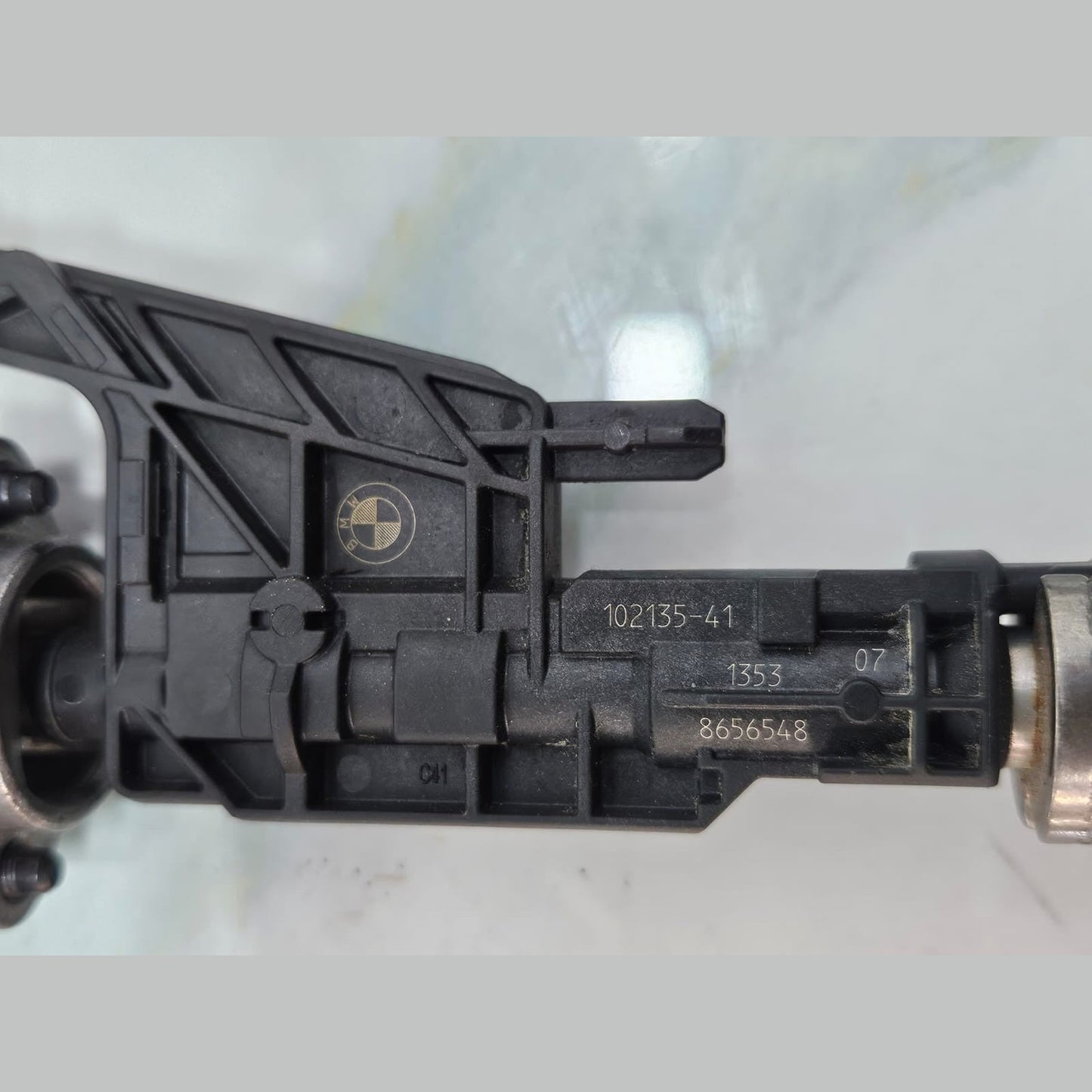 BMW Petrol Engine B46 B48 Fuel Injector Petrol High Pressure Rail 8656548 OEM 