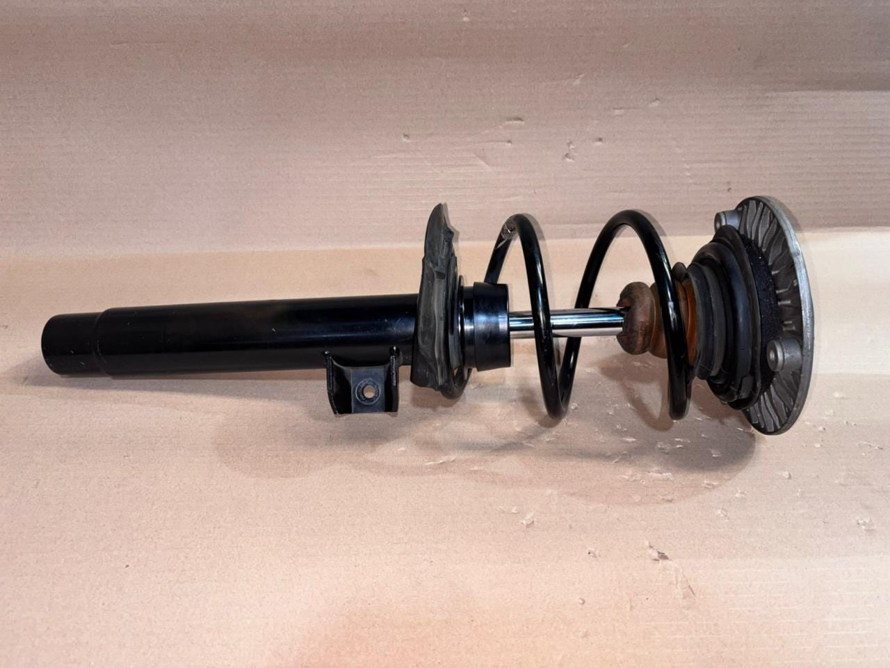 BMW Front Shock Absorber 6791575 1 Series F20 F21 F30 F32 F33 F34 2011-16