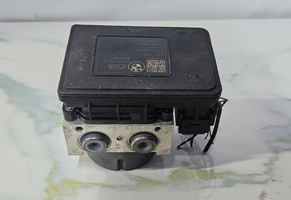 OEM BMW F20 F21 F22 F23 F30 F31 F32 ABS PUMP CONTROL MODULE 6871109 6871110