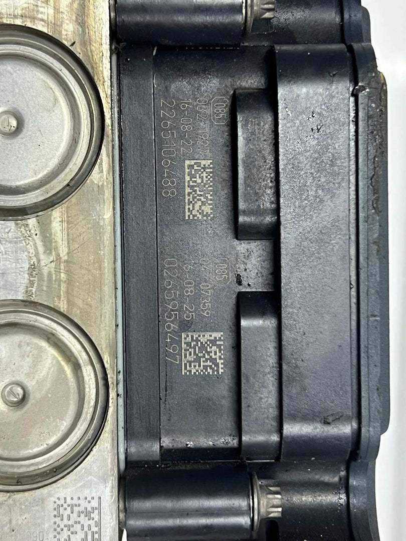 2016 BMW 528i 5 Series F10 and 6 Series F12 L6 DXC9 Abs Pump 6876908 OEM